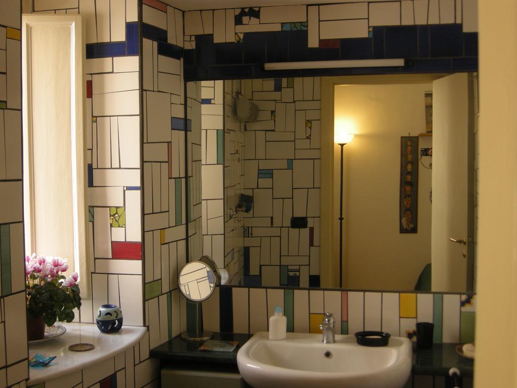 نابولي B&B Al Ponte الغرفة الصورة